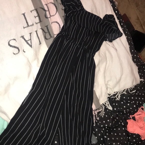 off the shoulder jumper - Picture 2 of 2